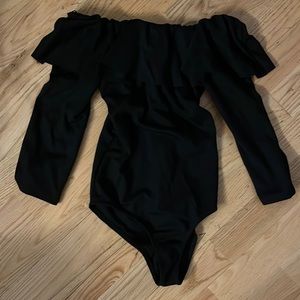 COPY - NWT - ZARA OFF SHOULDER BODYSUIT. SMALL